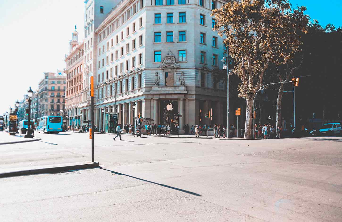 Urban City Tour In Paris